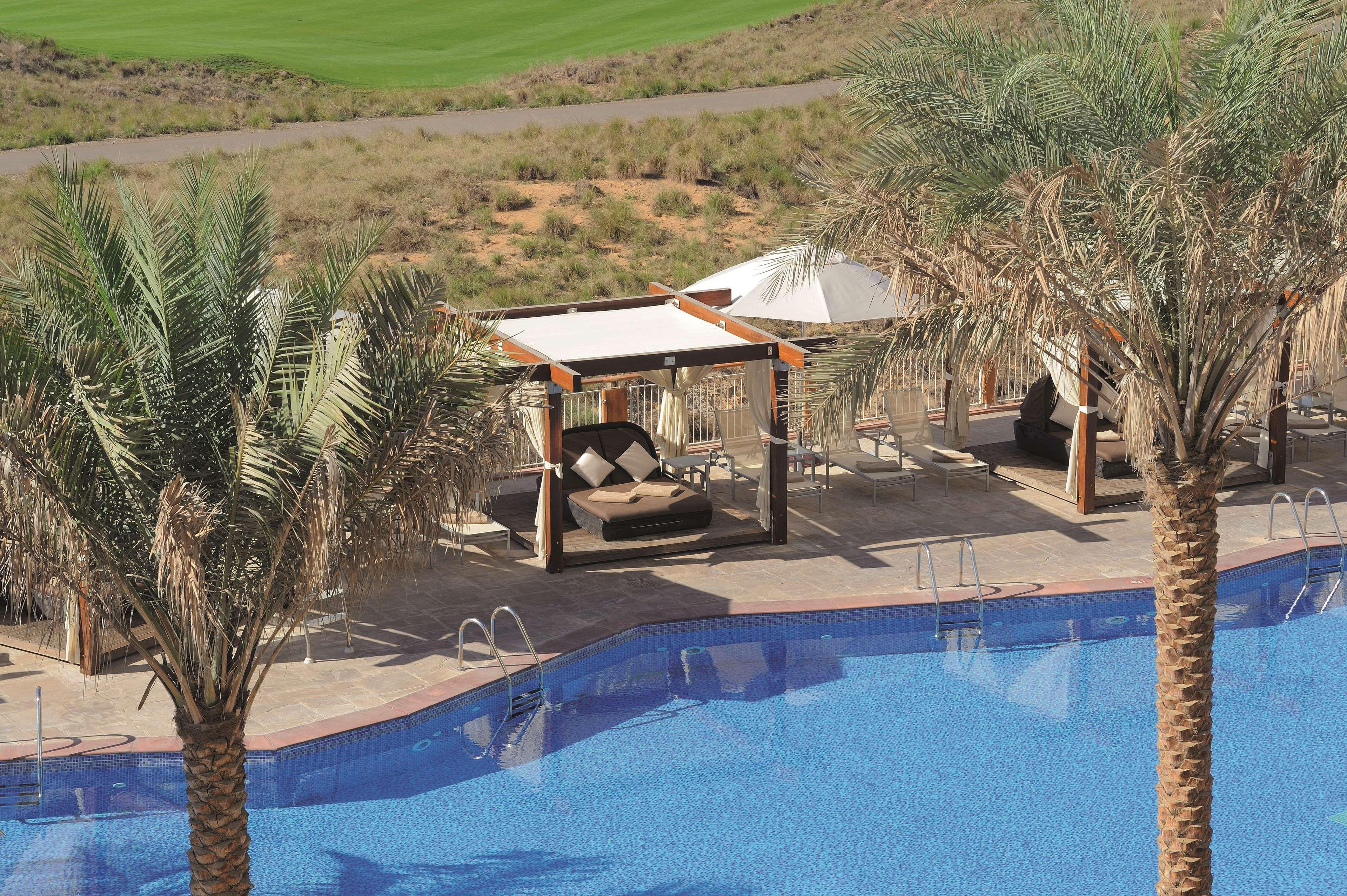 Radisson Blu Hotel, Abu Dhabi Yas Island Exterior photo