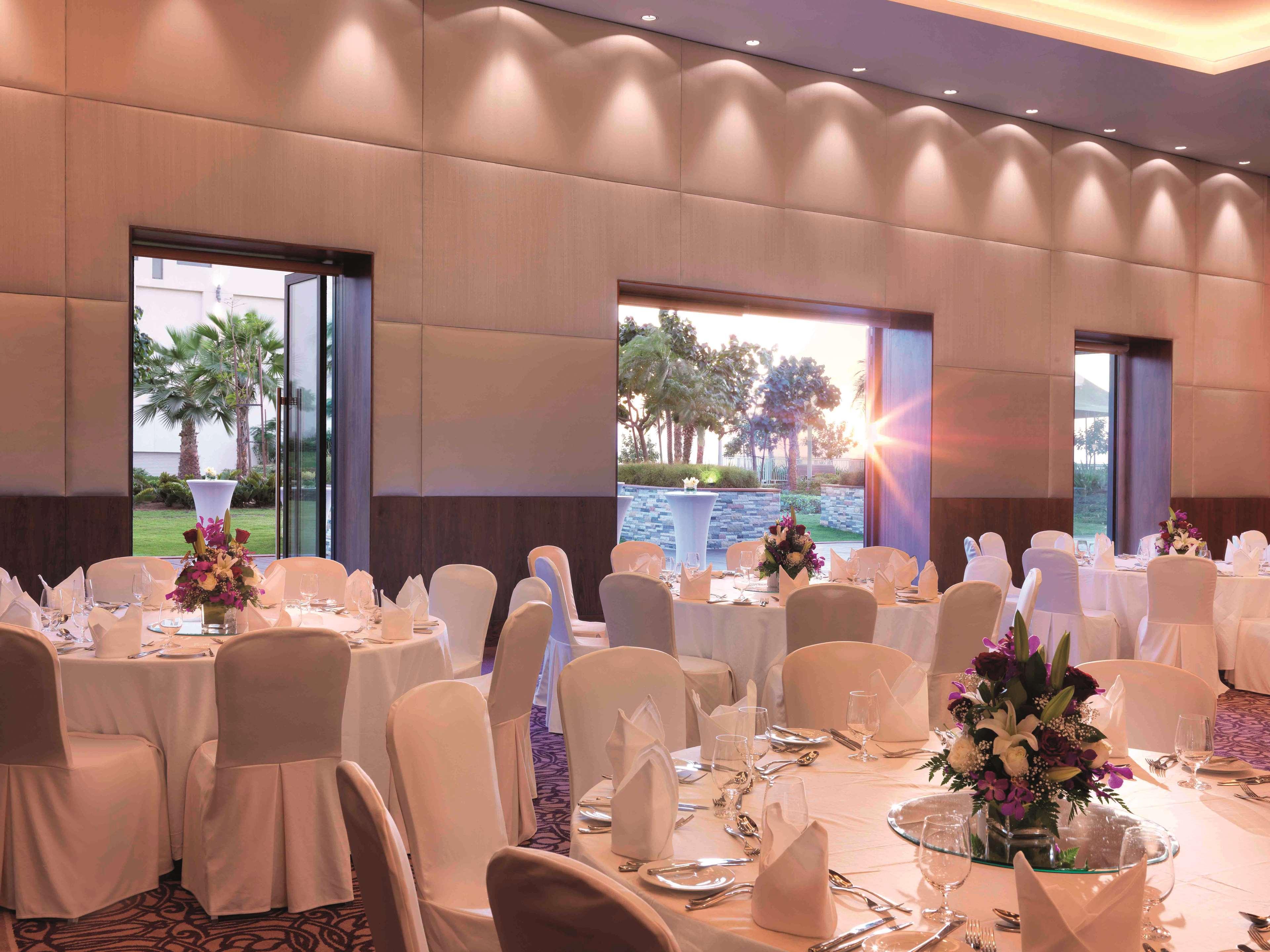 Radisson Blu Hotel, Abu Dhabi Yas Island Exterior photo