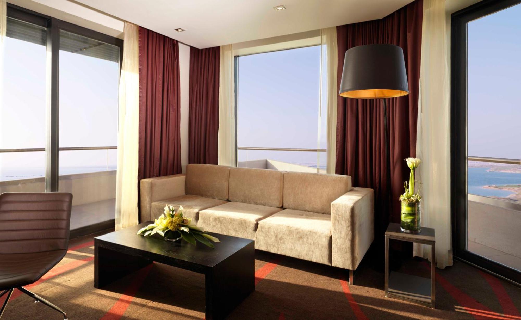 Radisson Blu Hotel, Abu Dhabi Yas Island Exterior photo