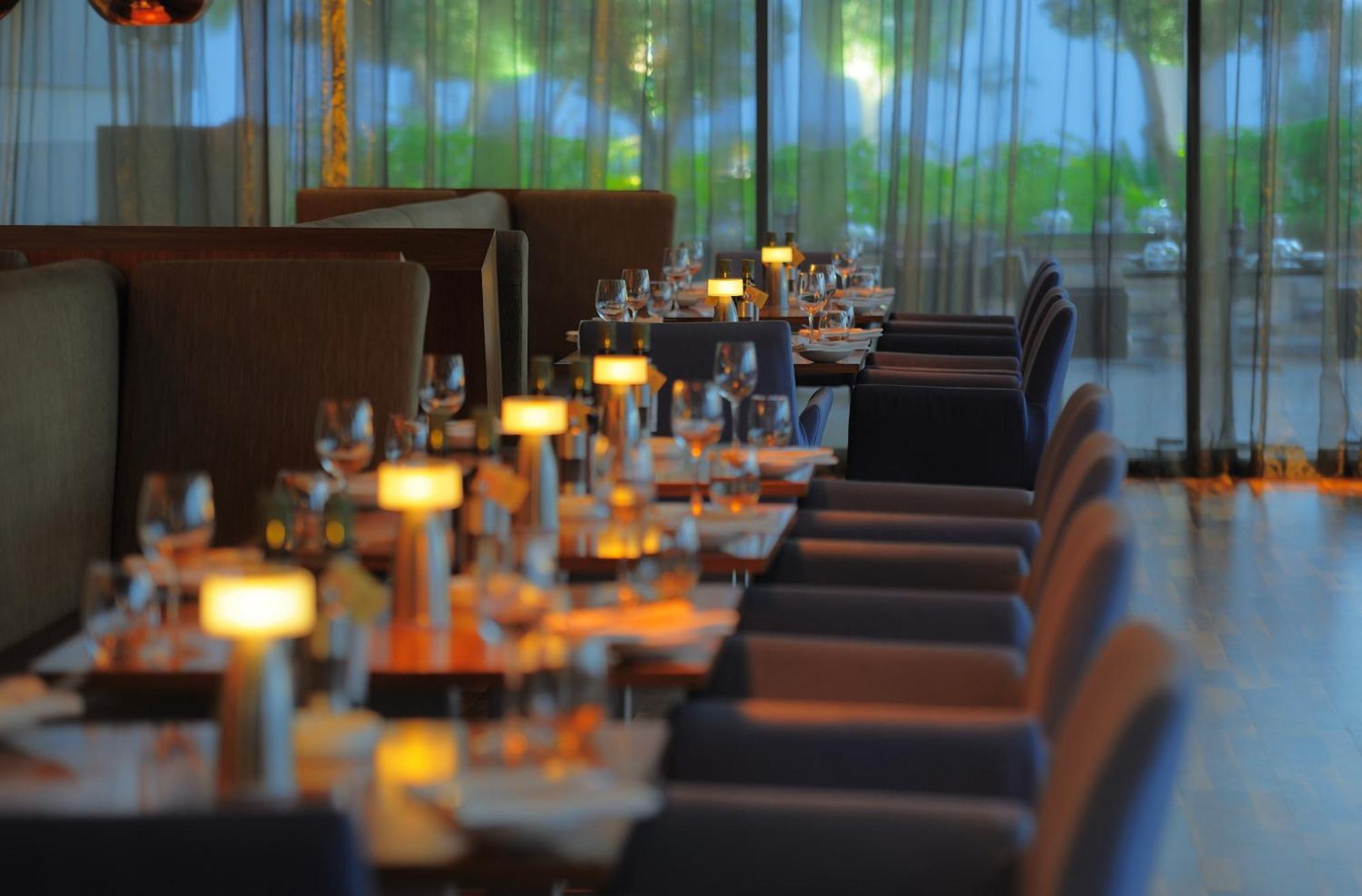 Radisson Blu Hotel, Abu Dhabi Yas Island Exterior photo